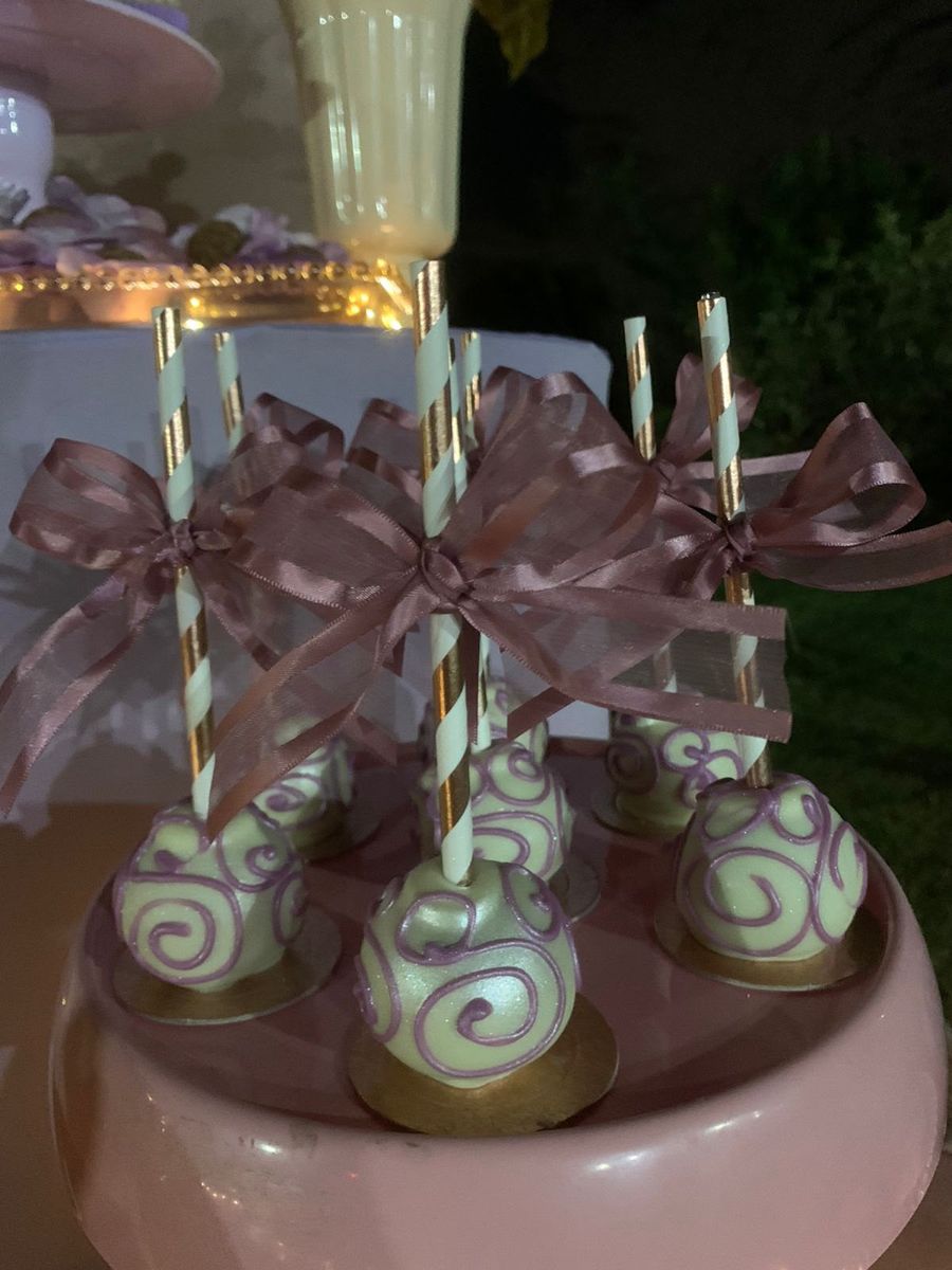 Decoração de 15 anos em lilás e champanhe com luzes — foto 5