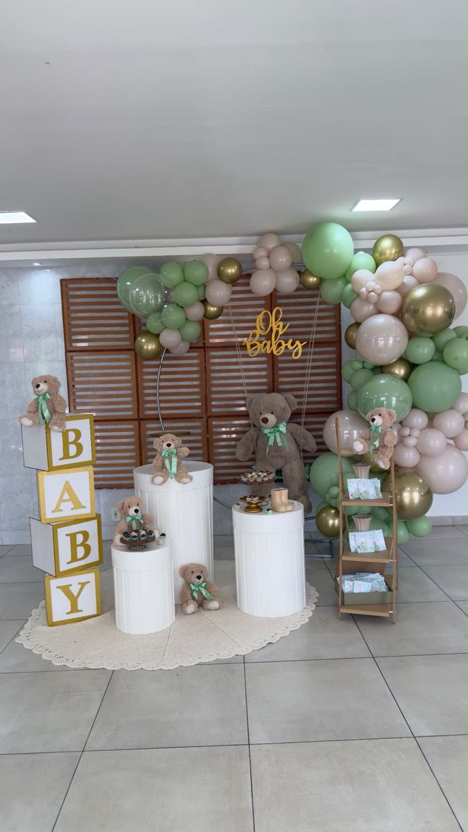 Chá de bebê verde sálvia, nude e dourado — foto 1